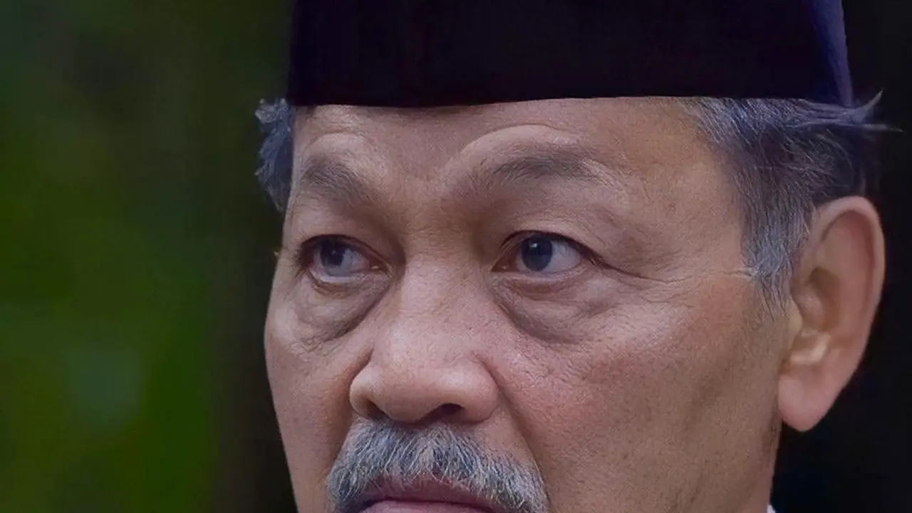 Eeng Saptahadi meninggal dunia (https://www.instagram.com/p/ColhoHNJn_Q/)