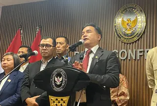 Menteri Koordinator Bidang Hukum, HAM, Imigrasi, dan Pemasyarakatan Yusril Ihza Mahendra. (Liputan6.com/Dimas Ramadhan Wicaksana)