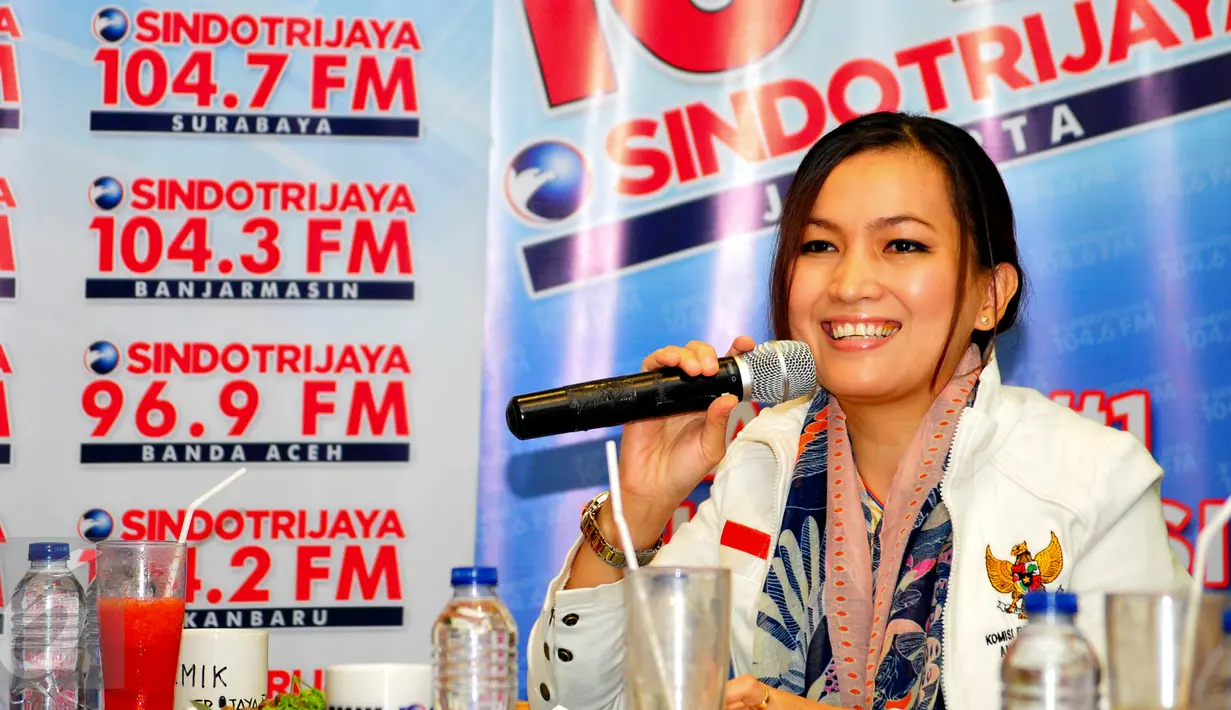 Sekretaris Jenderal Komisi Perlindungan Anak Indonesia (KPAI) Erlinda ketika menjadi pembicara dalam diskusi bertajuk 'Angeline Wajah Kita' di Jakarta, Sabtu (13/6/2015). (Liputan6.com/Yoppy Renato)
