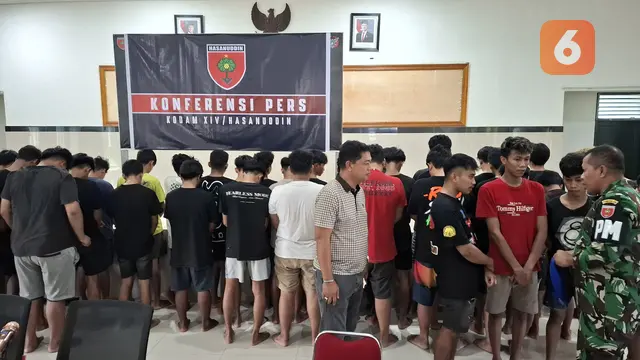 Konferensi pers pengungkapan sindikat Passobis oleh Kodam XIV Hasanuddin (Liputan6.com/Fauzan)