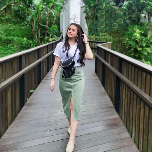 Pesona Clarine Dieta Calon Istri Ifan Govinda, Punya Paras Menawan dan Berprestasi. (Sumber: Instagram/clarinedieta)