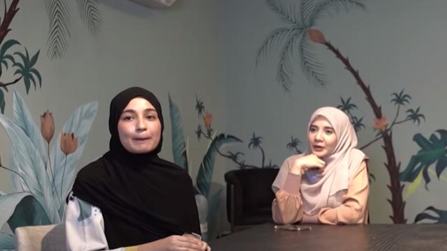 Shireen dan Zaskia Sungkar. (Foto: YouTube The Sungkars Family)