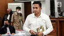 <p>Richard Eliezer jalani sidang pemeriksaan saksi dalam kasus pembunuhan Brigadir Yosua Hutabarat di Pengadilan Negeri Jakarta Selatan, Senin (31/10/2022). 11 saksi dihadirkan di sidang hari ini. (Liputan6.com/Johan Tallo)</p>