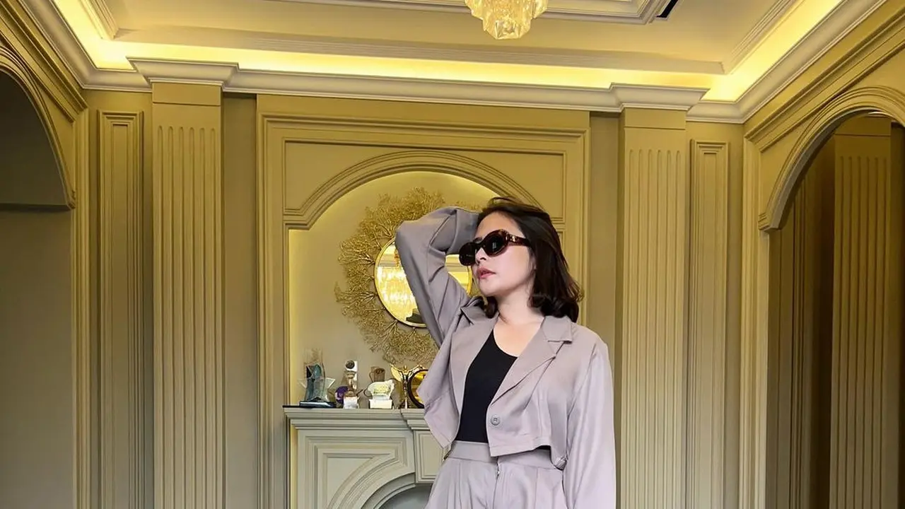 Prilly Latuconsina (Instagram/prillylatuconsina96)