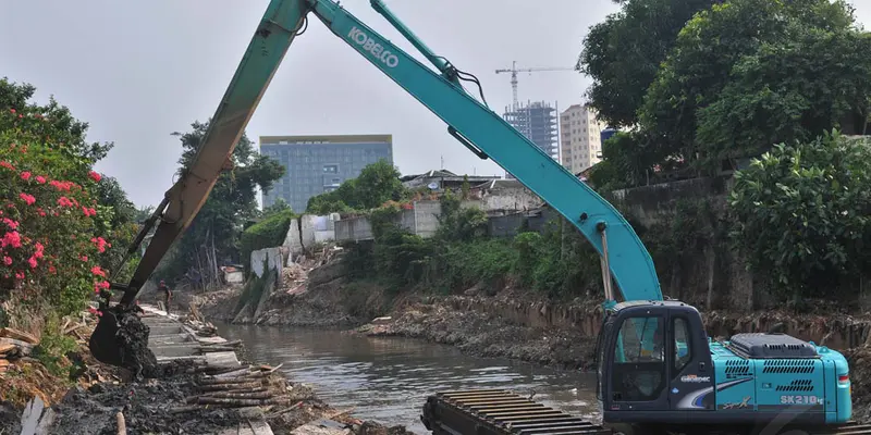 'Anak' Kali Ciliwung Mulai Dicor