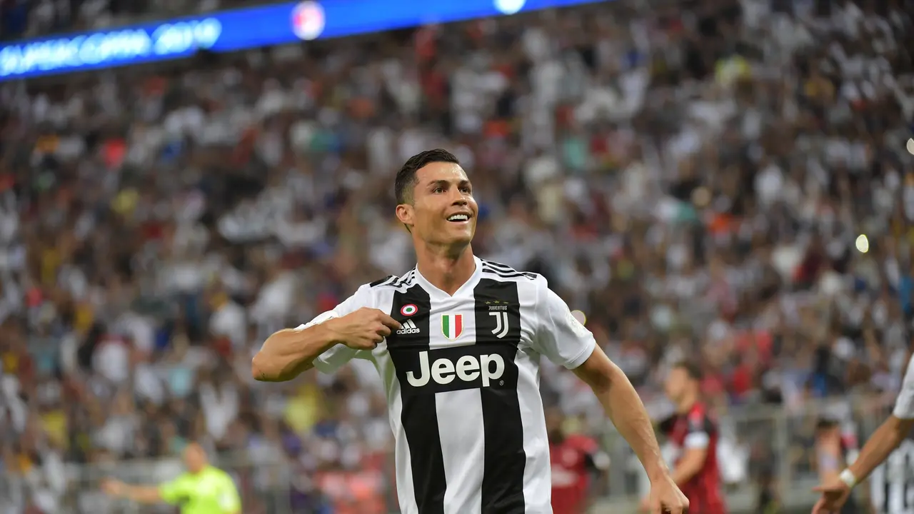 Kalahkan AC Milan, Cristiano Ronaldo Persembahkan Gelar Pertama Untuk Juventus