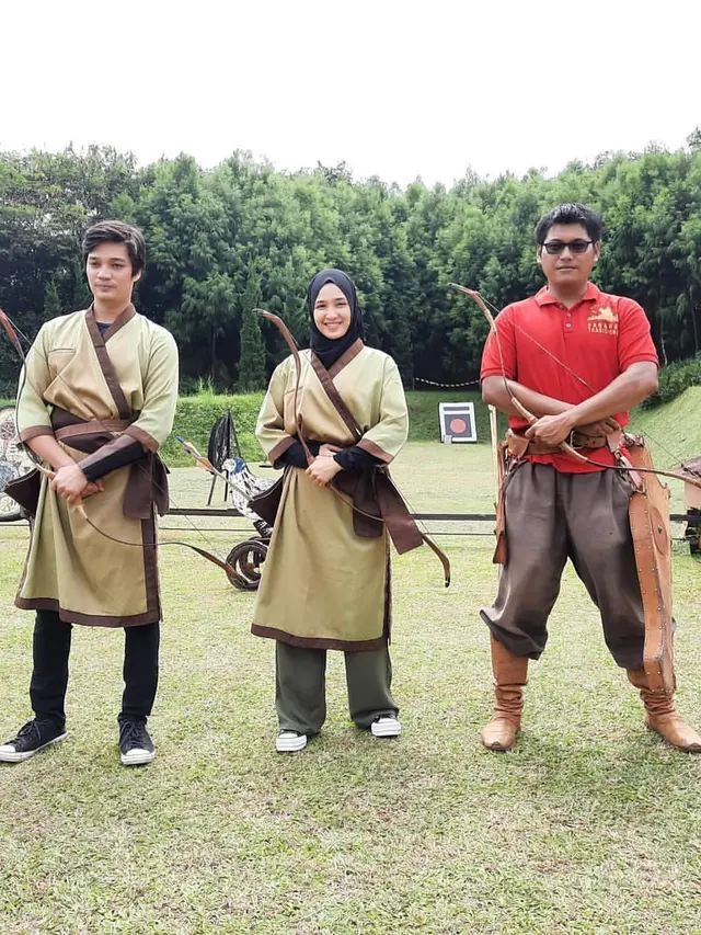 Sering Dikira Pacar, Ini 6 Potret Kebersamaan Cut Syifa dan Teuku Anwar