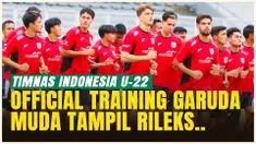 Suasana latihan resmi Timnas Indonesia U-22 jelang uji coba kontra Mali U-22 berlangsung santai namun tetap fokus.