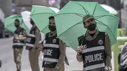 Para jemaah haji akan melakukan mabit di Mina selama 2-3 hari. (AP Photo/Amr Nabil)