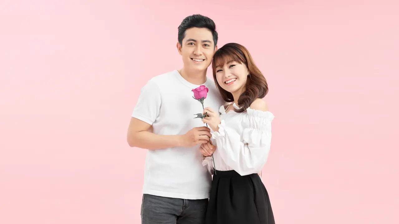 couple februari pink