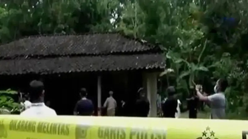 Densus 88 Geledah Rumah Terduga Teroris di Karanganyar