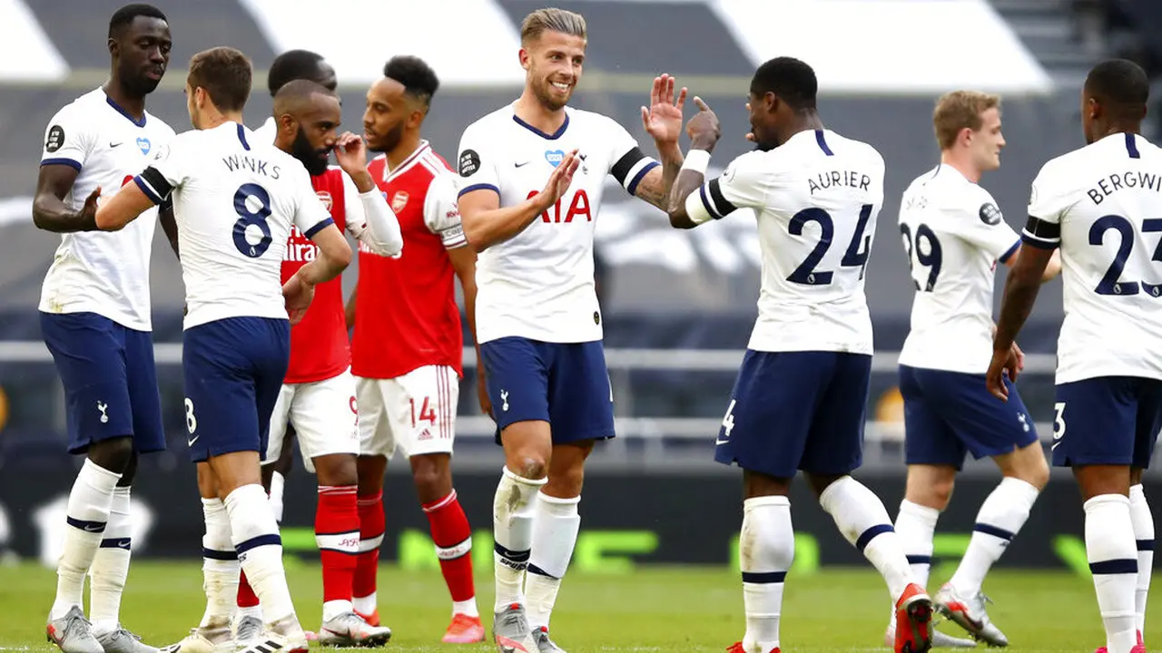 Tottenham Hotspur Taklukkan Arsenal