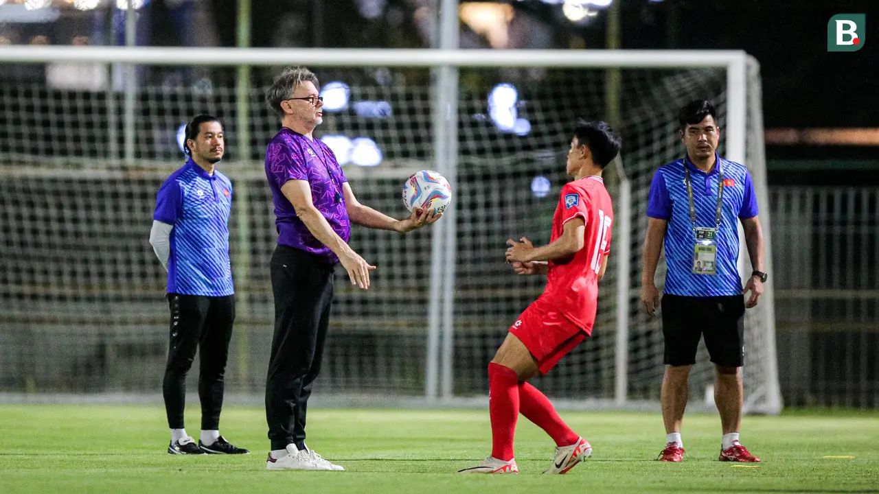 Foto: Wajah Tegang Pelatih Vietnam Jelang Laga Melawan Timnas Indonesia di Kualifikasi Piala Dunia 2026 zona Asia
