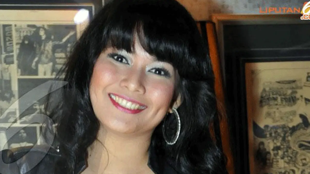 Dea  Mirella