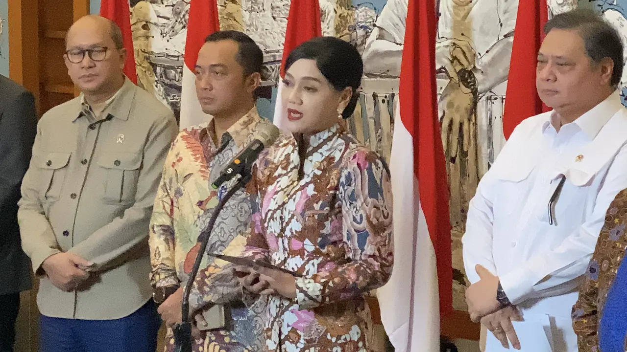 Pejabat Sementara Ketua dan juga Wakil Ketua Dewan Komisioner OJK, Friderica Widyasari Dewi