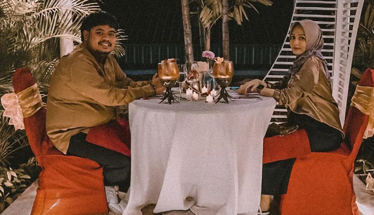 Kemesraan Rigen bersama sang istri ini pun terbilang jarang tersorot oleh publik. Meski begitu, keduanya beberapa kali mengunggah momen mesra bersama di media sosial. (Liputan6.com/IG/@rigensih)
