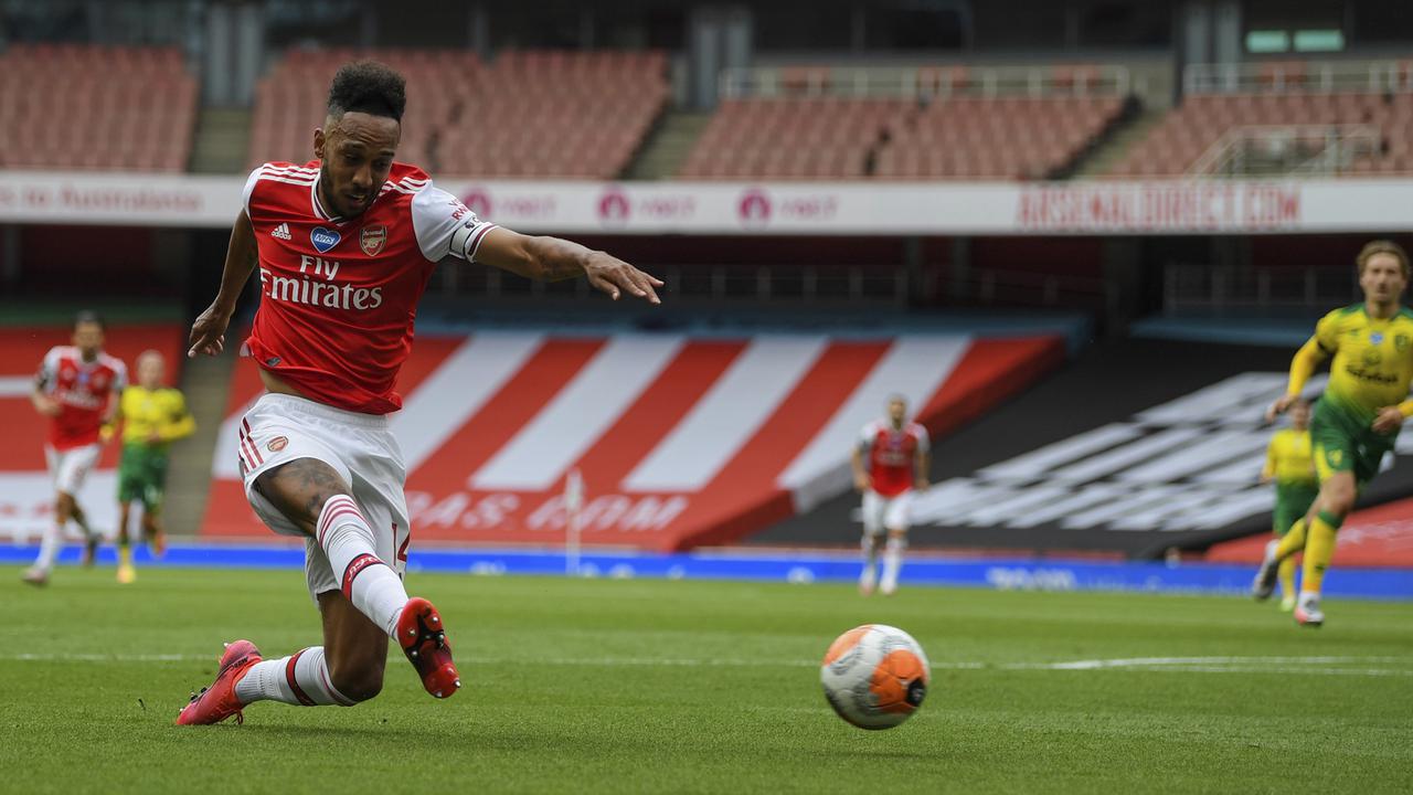 FOTO: Arsenal Bantai Norwich City 4-0, Aubameyang Tampil Gemilang