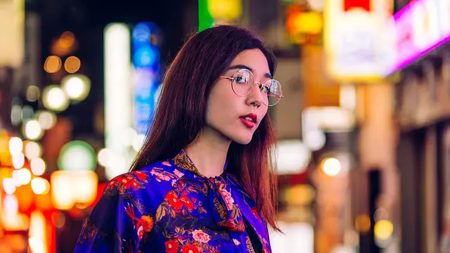 misterius tegas dewasa