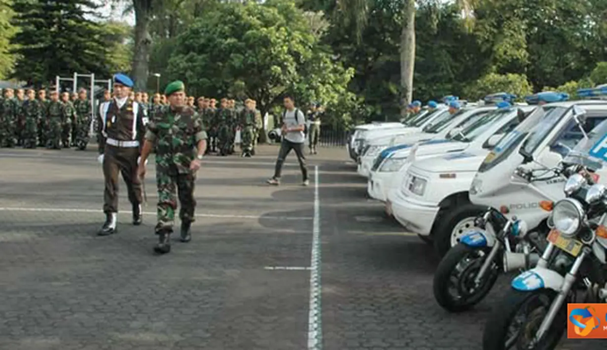 Citizen6,Bandung: Upacara Gelar Operasi Gaktib Kepolisian Militer 2012 di wilayah Garnisun Tap II/Bandung bertempat di Lapangan Upacara Makodam III/Siliwang Jalan Aceh No.69 Bandung, Kamis (26/12). (Pengirim: Pendam3)