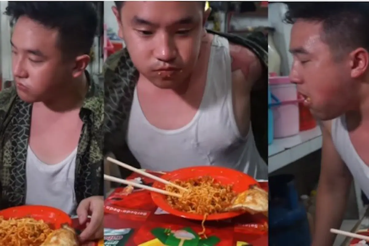Selain Mi Super Pedas, Penggila Mi Makan Darah Kobra di Indonesia