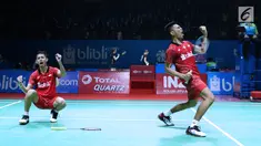 Ganda putra Indonesia, Fajar Alfian/M Rian Ardianto bersorak usai mengalahkan Takeshi Kamura/Keigo Sonoda (Jepang) pada 32 besar Indonesia Open 2018, Istora GBK, Jakarta, Rabu (4/7). Fajar/Rian unggul21-18, 14-21, 21-18. (Liputan6.com/Helmi Fithriansyah)