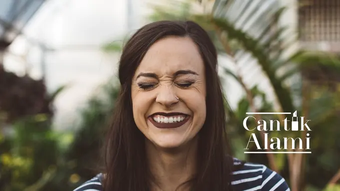 Cantik Alami: Gigi Putih Alami dengan Bantuan Baking Soda