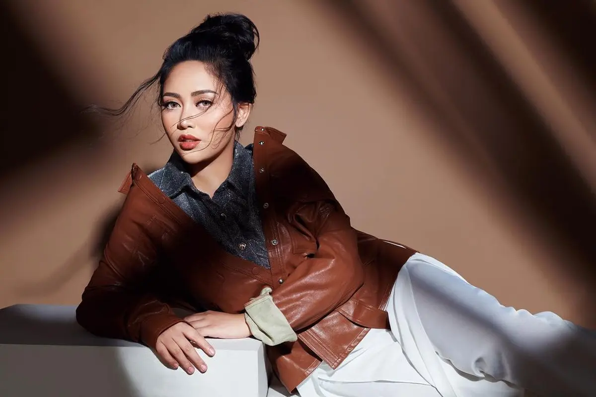 Gaya Pemotretan Rachel Vennya yang Terbaru, Tampil Penuh Percaya Diri