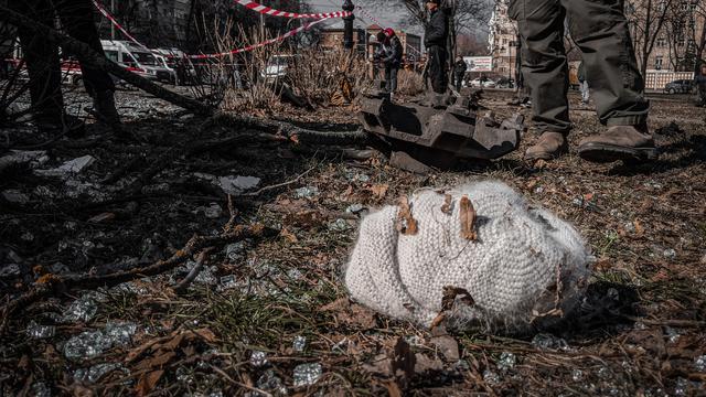 Gagal Evakuasi, Warga Mariupol Terpaksa Kabur dari Ukraina dengan Berjalan Kaki