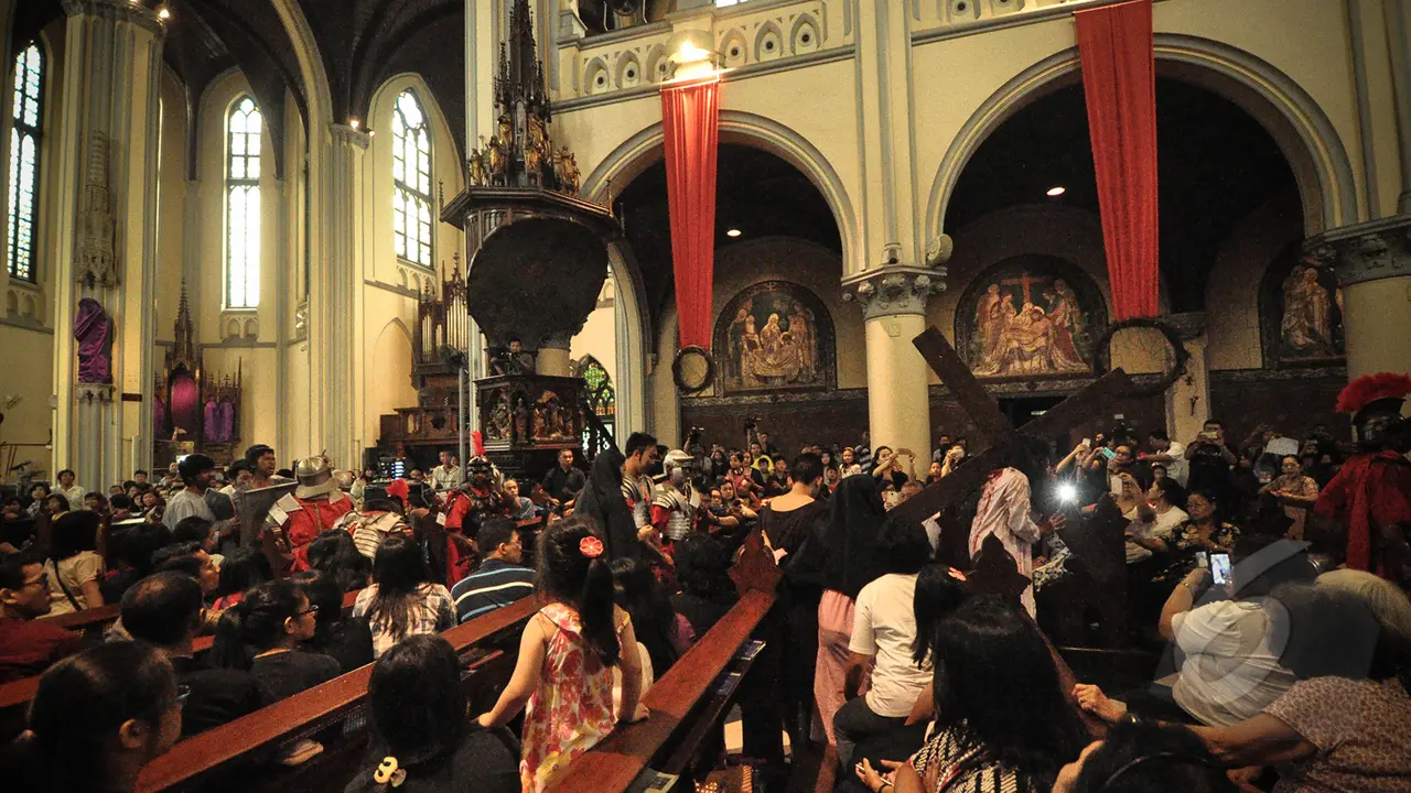 Teatrikal Tablo di Gereja Katedral