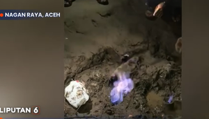 Gelembung gas bermunculan usai banjir di Aceh surut