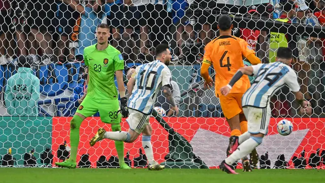 Foto: Aksi Cemerlang Lionel Messi dan Emiliano Martinez Bawa Argentina ke Semifinal Piala Dunia 2022