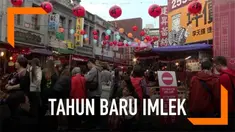 Tak hanya di dalam negeri, suasana perayaan imlek juga terasa di Taiwan. Ditemani kudapan tradisional dan lentera terbang, warga Taiwan bersama-sama berkumpul di Shilin Night Market, pasar kuliner paling populer disana.