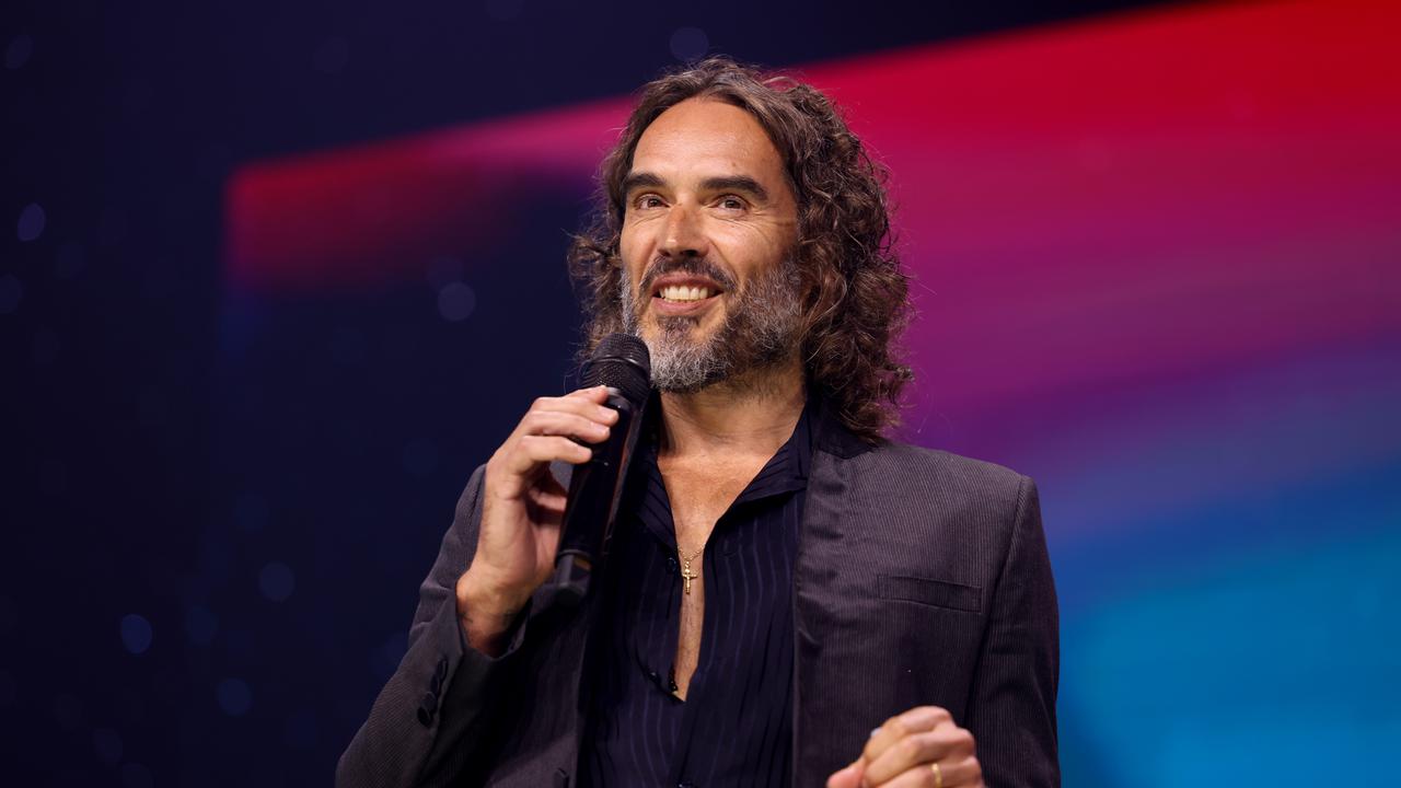 Russell Brand Death Rumors: How's the Hoax Begin?
