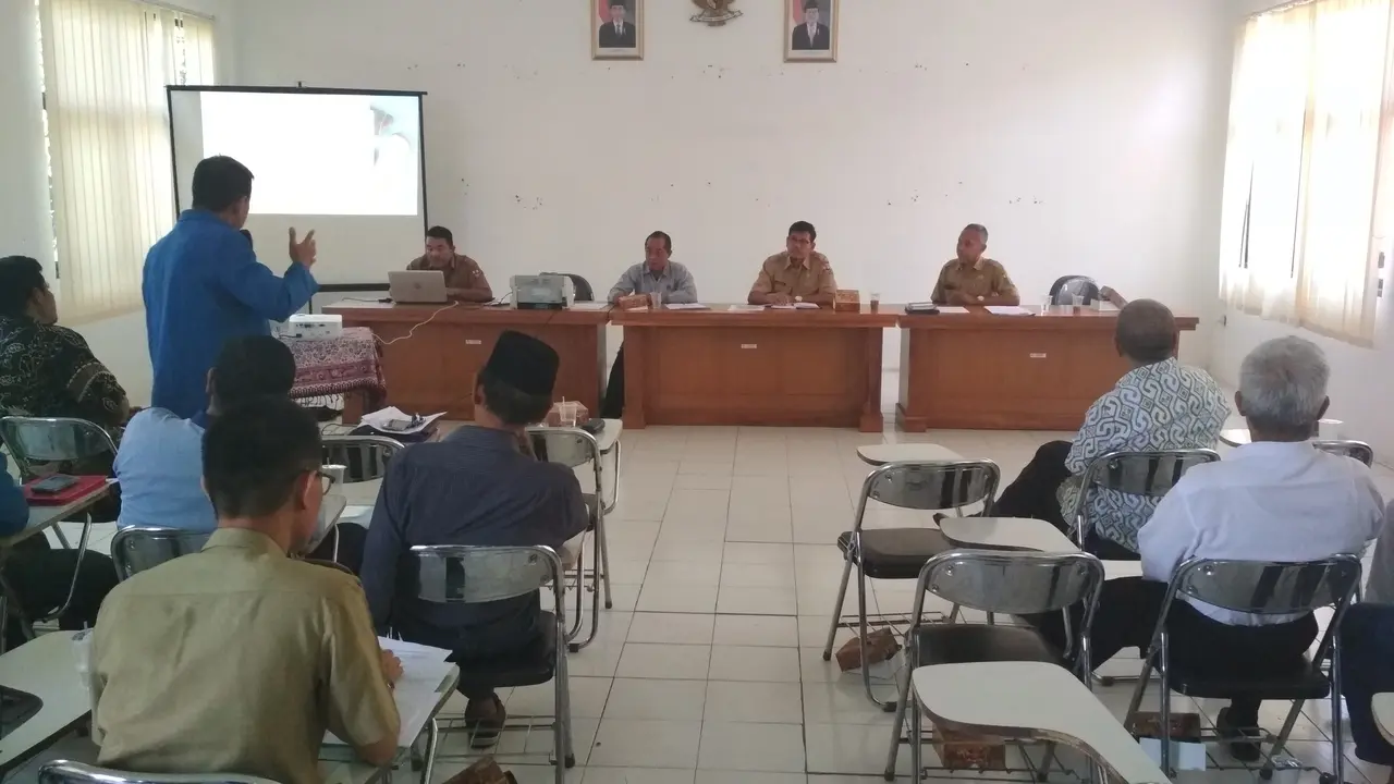 Lampu Merah dari Buruh untuk Penetapan UMP Jabar 2018