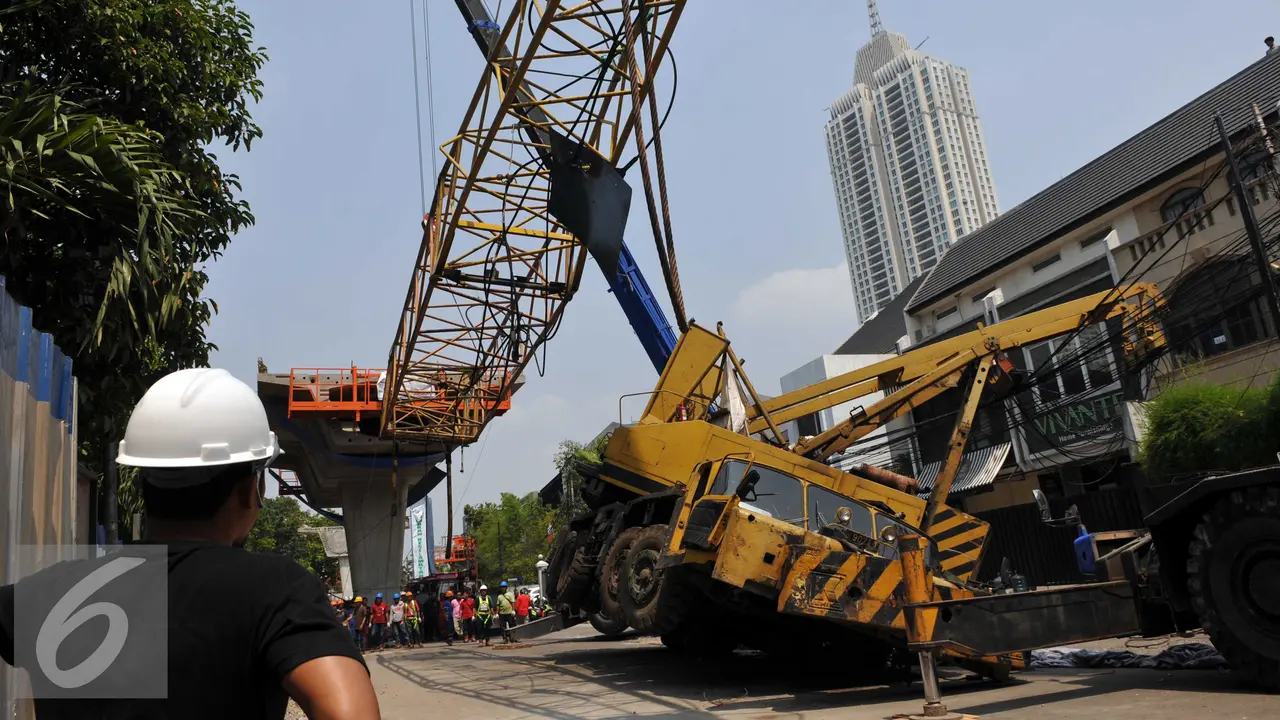 20151015-Crane-Jatuh-Jakarta