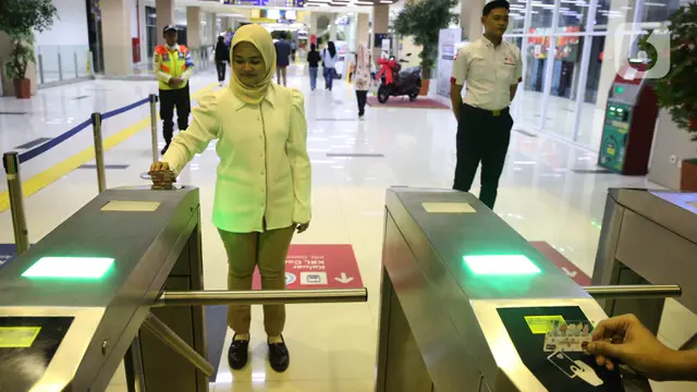 Kartu multi trip edisi BT21 untuk pengguna Commuter
