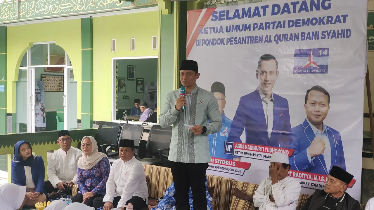 Ketua Umum Partai Demokrat Agus Harimurti Yudhoyono (AHY) mendatangi Pondok Pesantren Bani Syahid, Cimanggis, Kota Depok.