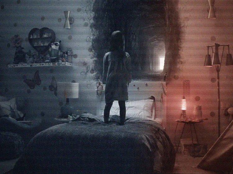 Salah satu gambar untuk film Paranormal Activity: The Ghost Dimension membeberkan cara untuk memasuki dimensi hantu.