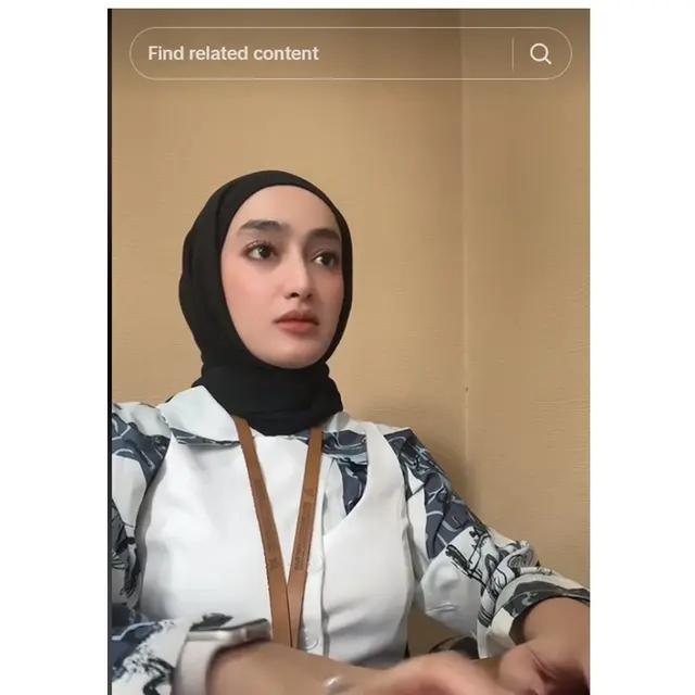 6 Potret Santyka Fauziah, Seleb TikTok Dikabarkan Dekat dengan Sule