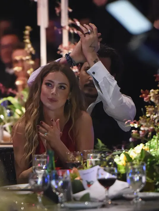 Melansir E! News, pada Agustus lalu pasangan ini telah sepakat menyumbangkan harta gono-gini yang menjadi hak Amber Heard  kepada orang-orang yang membutuhkan. (AFP/Bintang.com)