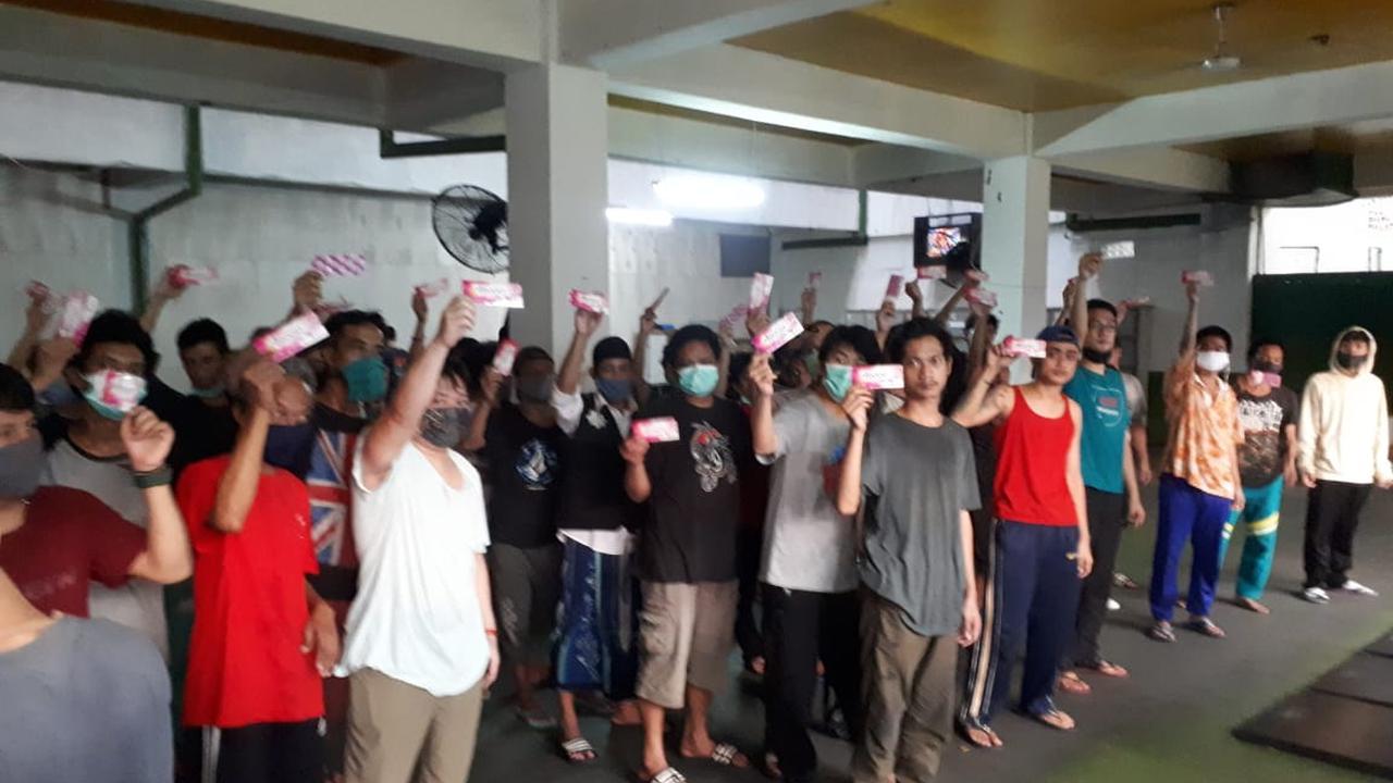 Ratusan warga binaan Rutan Salemba, Jakarta menjalani rapid test Covid-19