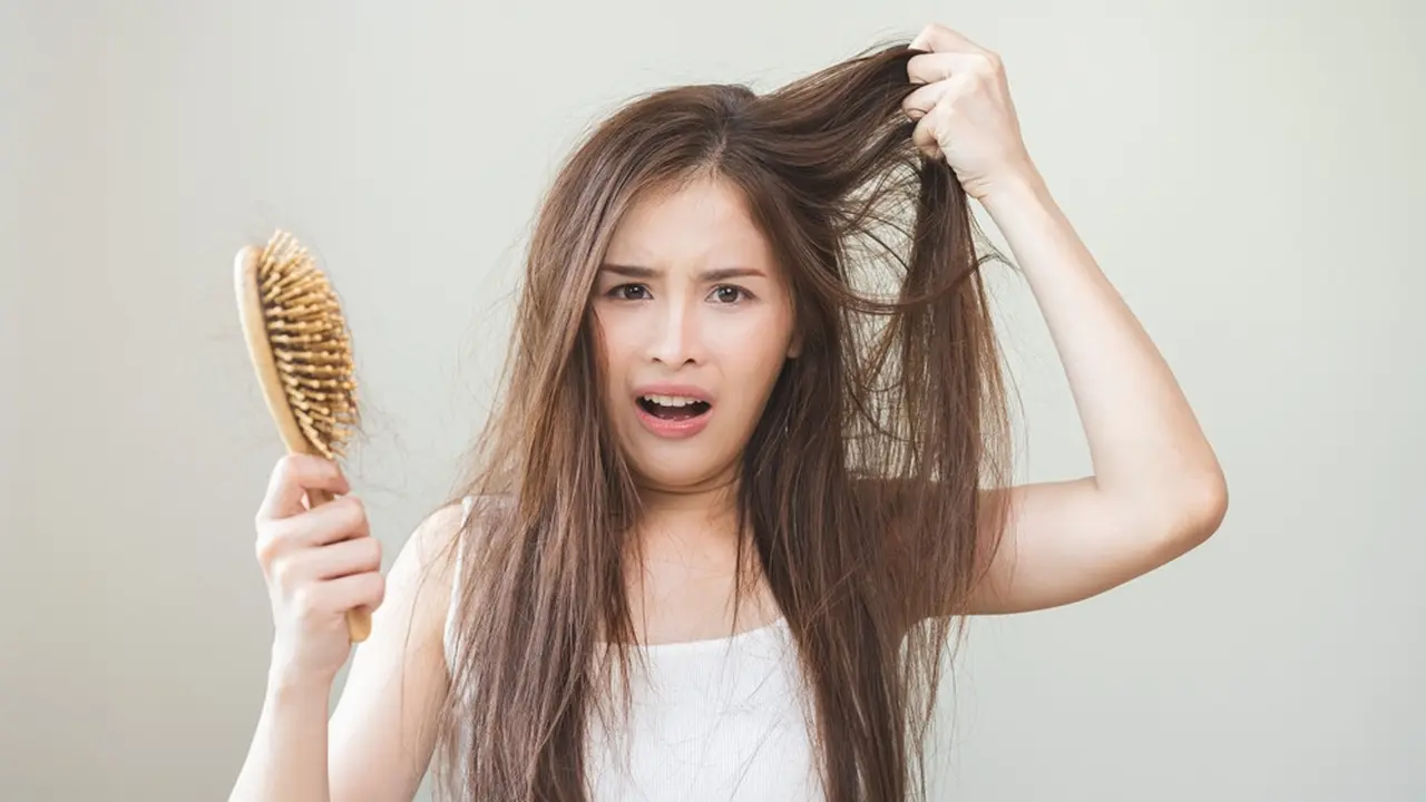 Cara Rambut Tidak Mengembang: 15 Tips Perawatan Mudah yang Bisa Dilakukan di Rumah