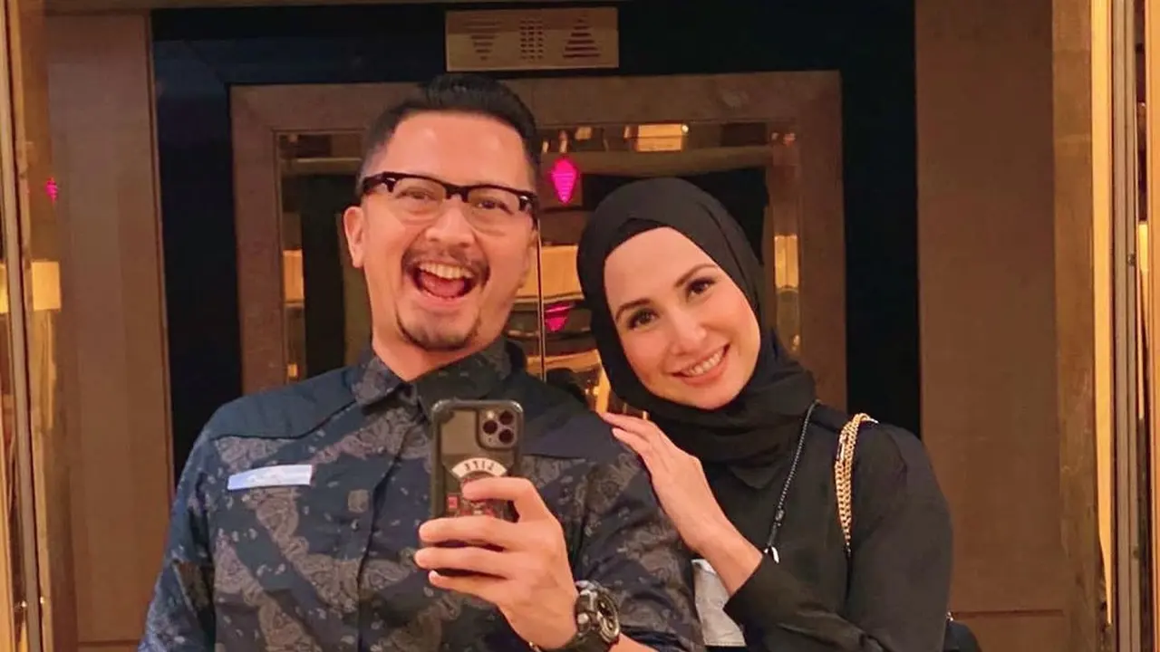 [Fimela] Deswita Maharani dan Ferry Maryadi
