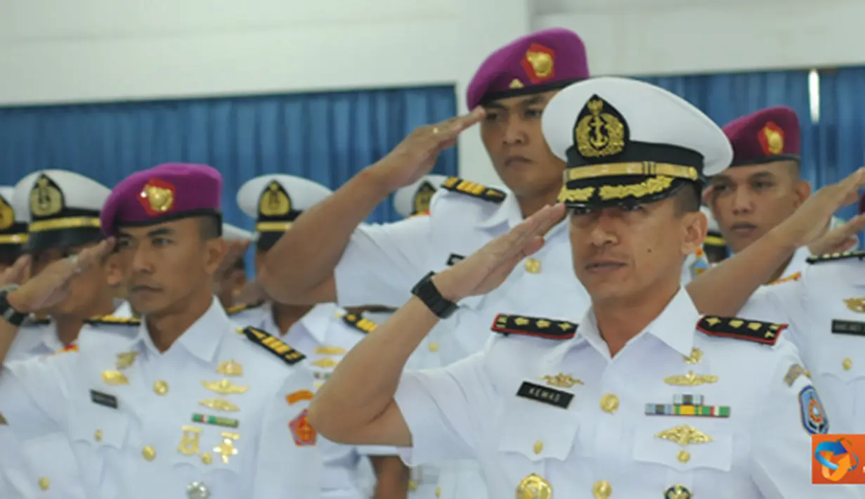 Citizen6, Surabaya: Dari jumlah 150 orang tersebut, 144 orang diantaranya berasal dari TNI AL, empat orang dari TNI AD, dan dua orang dari TNI AU. Terdapat tiga personil Kowal s ekaligus menjadi warna Diklapa angkatan ke - 20 kali ini. (Pengirim: Penkoban