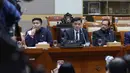 Dalam rapat yang digelar secara terbuka itu, Ketua Komisi III DPR RI, Habiburokhman, menegaskan pihaknya akan mengawal kasus ini. Habiburokhman memastikan Amsal Sitepu akan mendapatkan keadilan. Tampak dalam foto, Ketua Komisi III Dewan Perwakilan Rakyat Republik Indonesia (DPR RI), Habiburokhman (tengah) saat menggelar Rapat Dengar Pendapat Umum (RDPU) terkait kasus videografer Amsal Sitepu yang menjadi terdakwa kasus dugaan korupsi dalam kegiatan pembuatan video profil desa di Ruang Rapat Komisi III DPR RI, Kompleks Parlemen, Senayan, Jakarta, pada Senin (30/3/2026). (Kapanlagi.com/Budy Susanto)