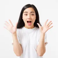 ilustrasi garis tangan perempuan/Zhur_Sa/Shutterstock