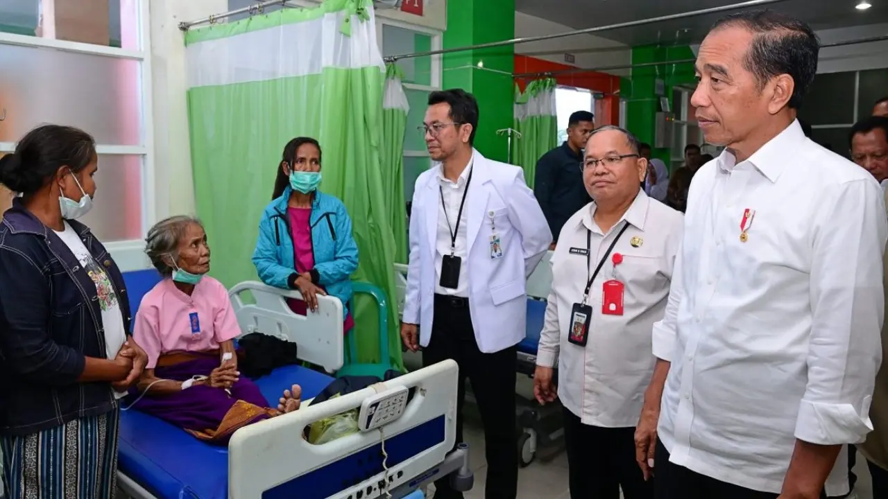 Jokowi cek fasilitas RSUD Waikabubak, Kabupaten Sumba Barat, Provinsi Nusa Tenggara Timur. (Dok Sekretariat Presiden)