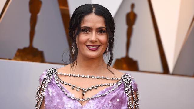 Salma Hayek di Piala Oscar 2018