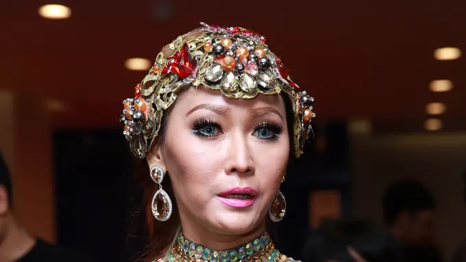 [Bintang] Inul Daratista