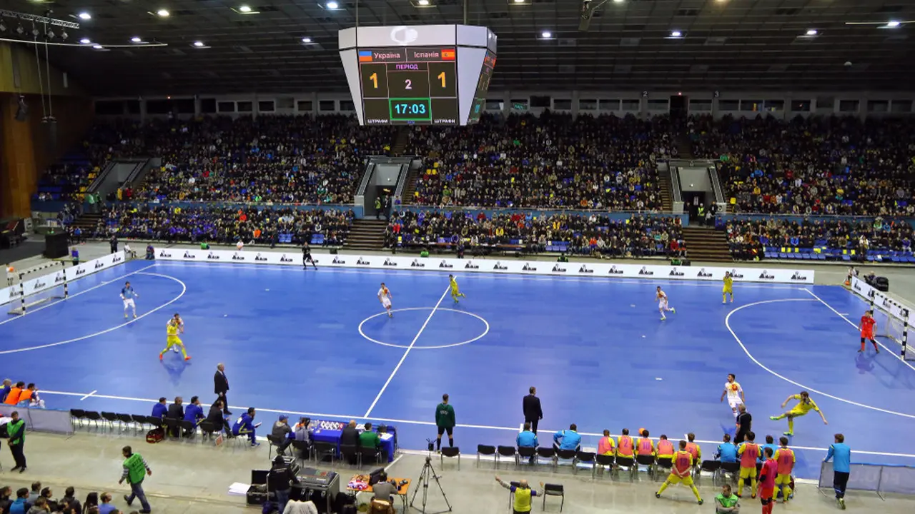 Top Outfit Nonton Futsal dan Properti Pendukung Keseruan Pertandingan